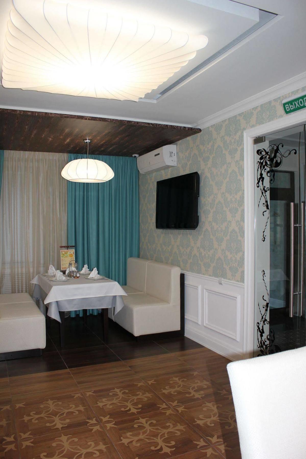 Hotel Rossiya Noyabrsk Ngoại thất bức ảnh